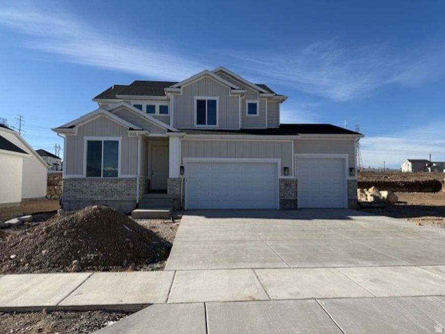 This Juniper plan is a well thought out plan with no wasted space. 4 Bedrooms upstairs. Large kitchen island for entertaining. Lender incentive $21,000 to use towards rate buy down and/or closing costs. CONTRACTS HAVE TO BE WRITTEN ON THE PERRY HOMES CONTRACT