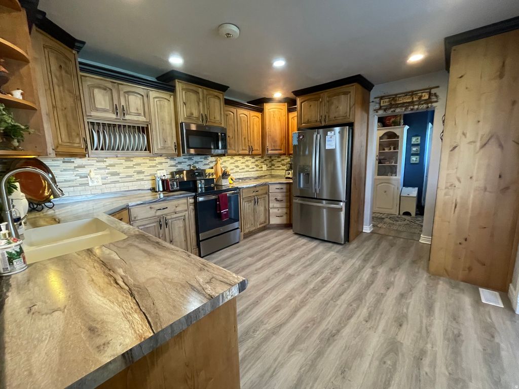 Photo of 777 E 8TH N, Preston, ID 83263 (MLS # 2149873)