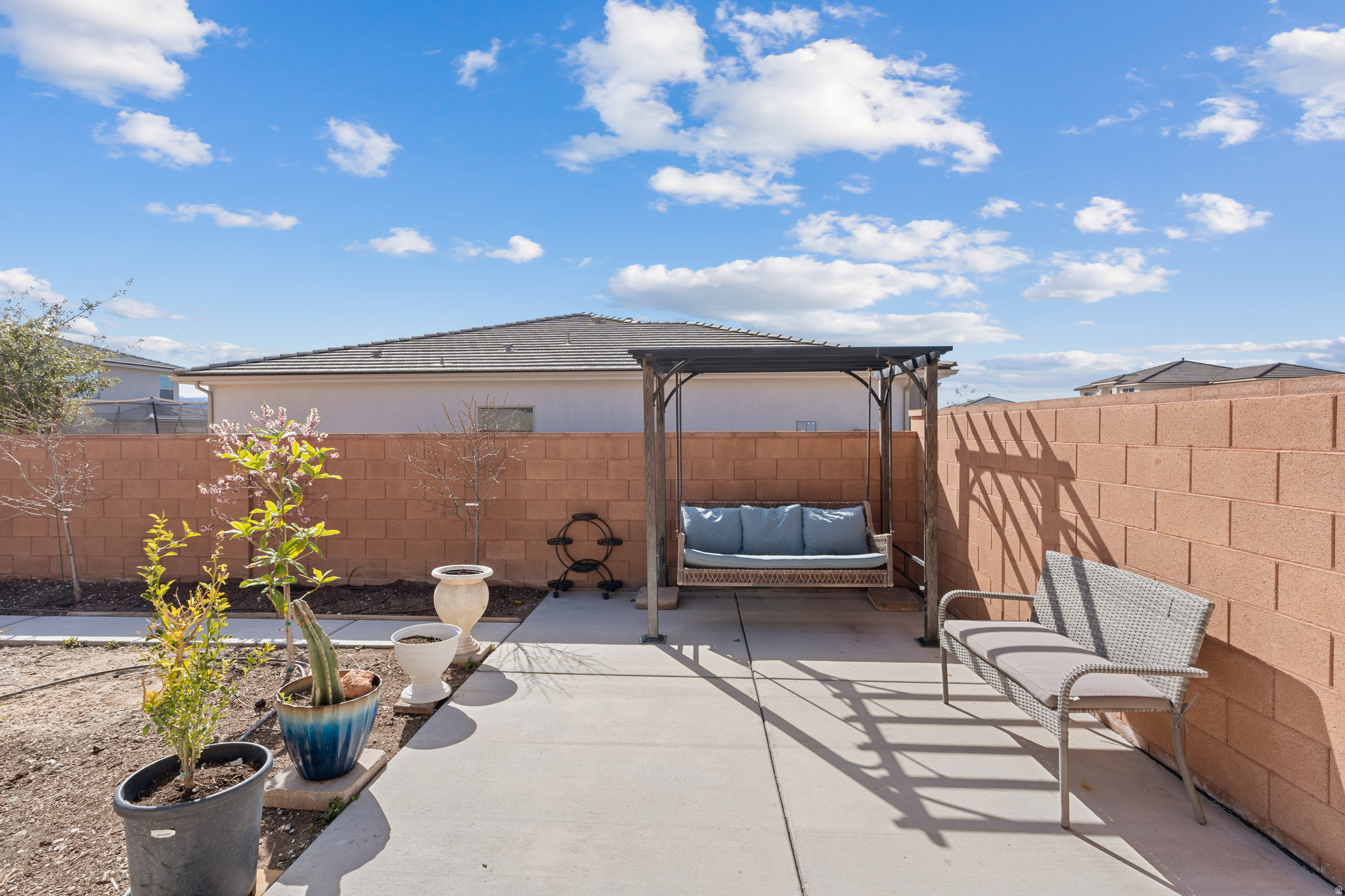 SAGE CANYON PH 6 - Residential