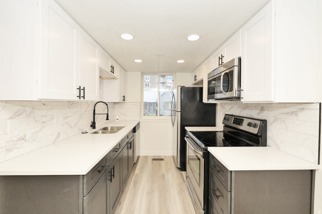 ALPENHOF CONDO - Residential