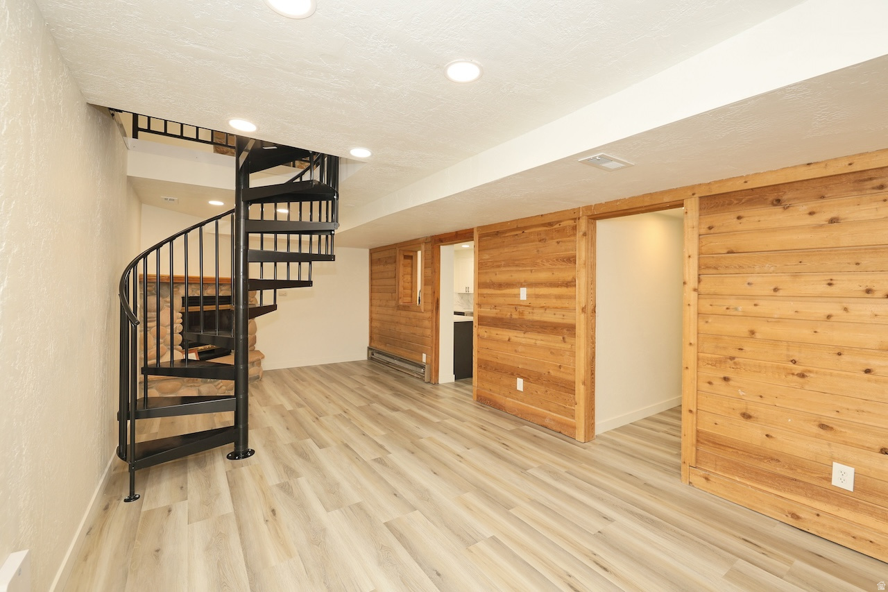 ALPENHOF CONDO - Residential