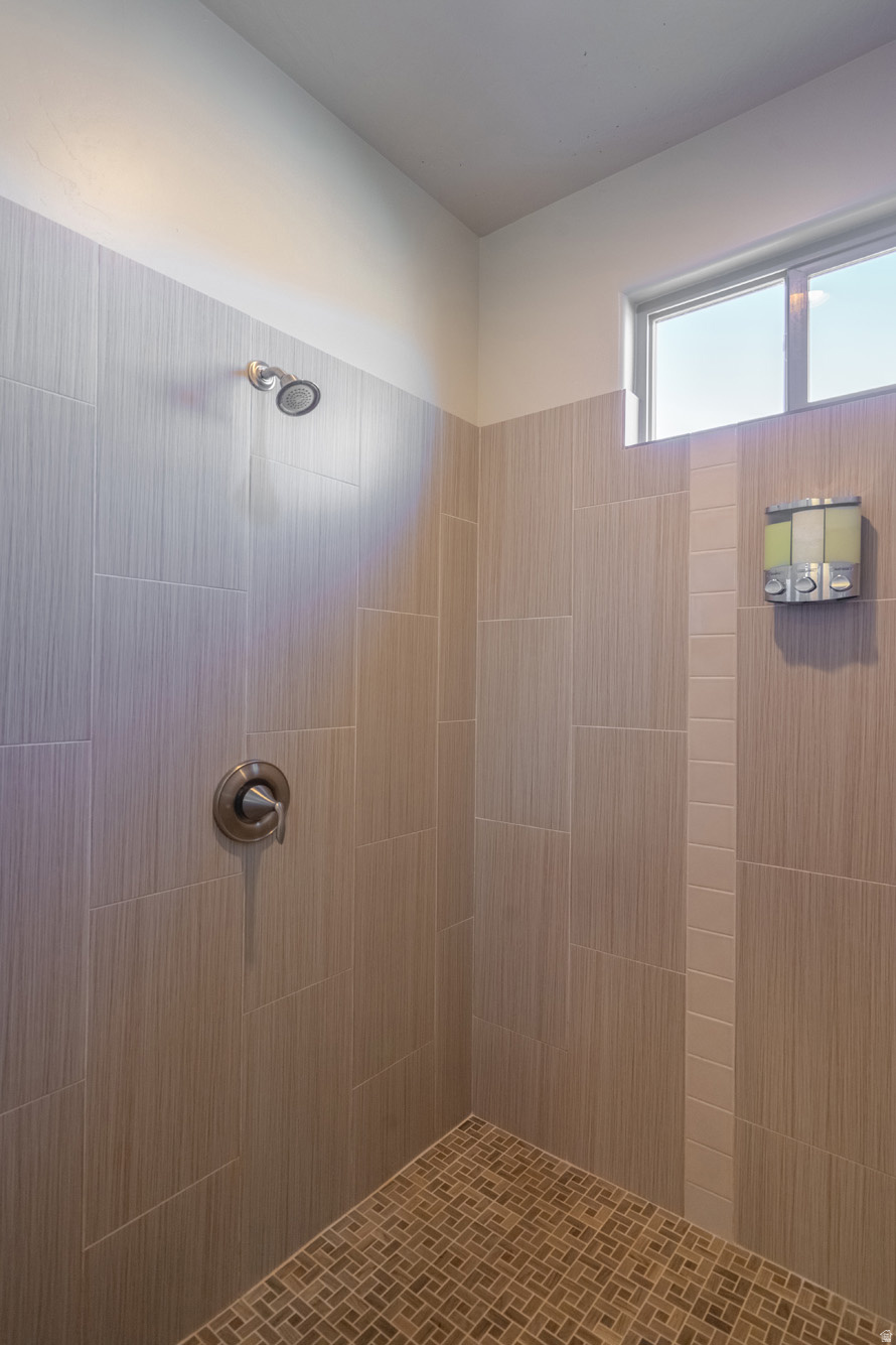 PARADISE VILLAGE AT ZION - Residential