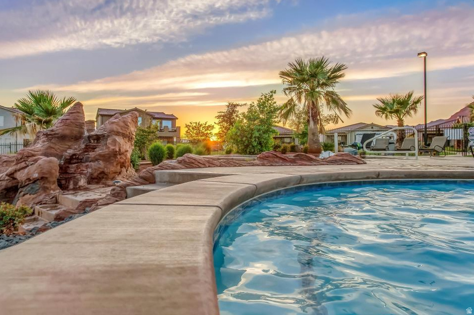 PARADISE VILLAGE AT ZION - Residential