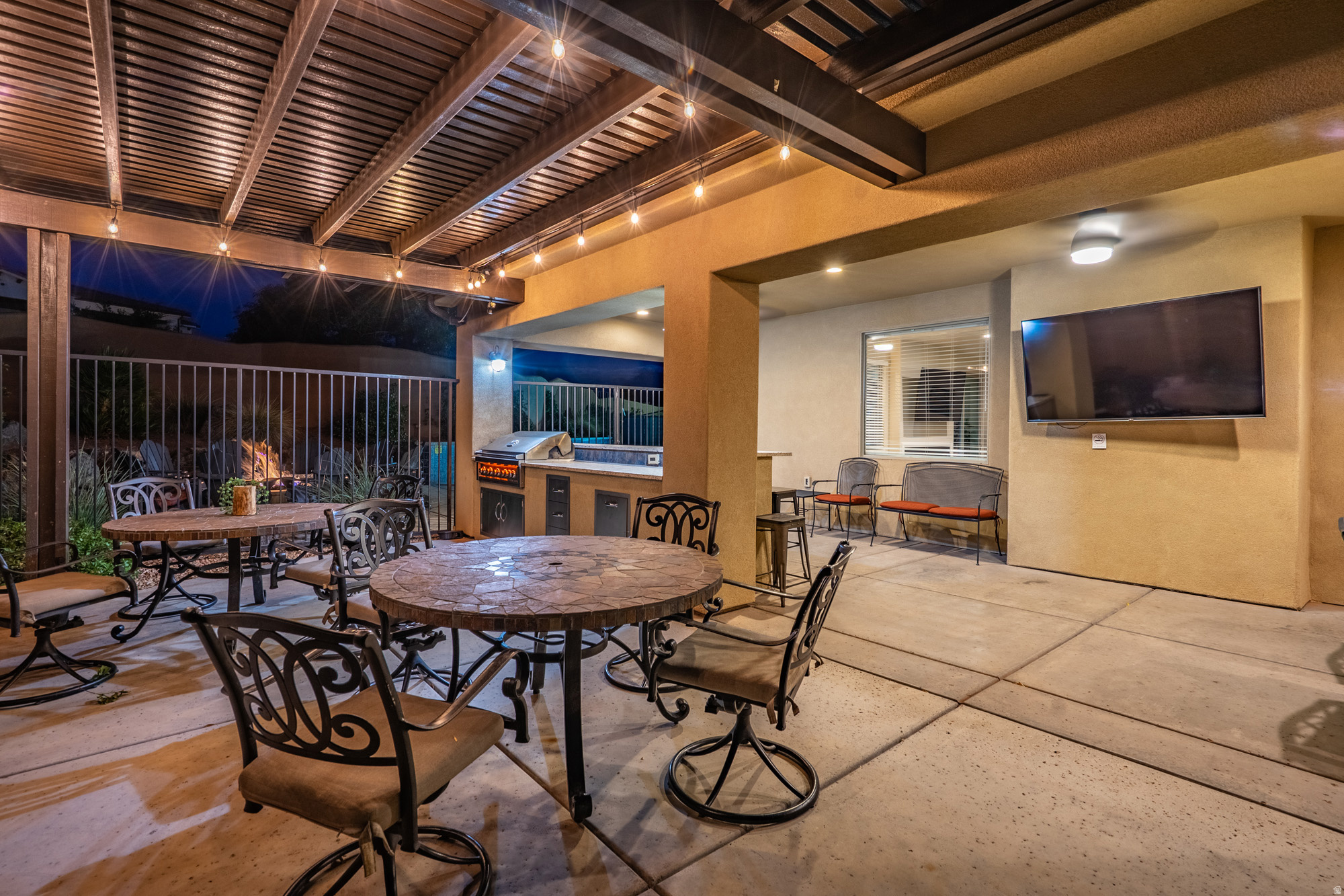 PARADISE VILLAGE AT ZION - Residential