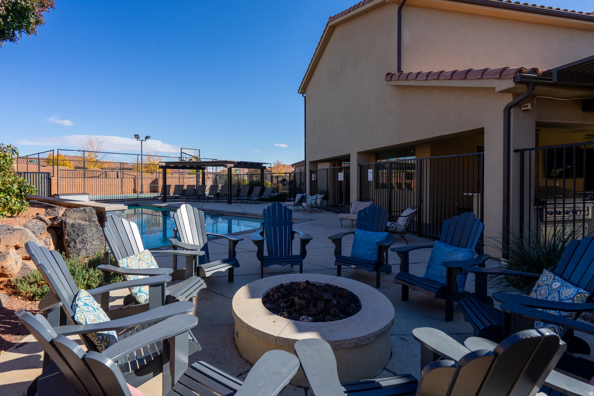 PARADISE VILLAGE AT ZION - Residential