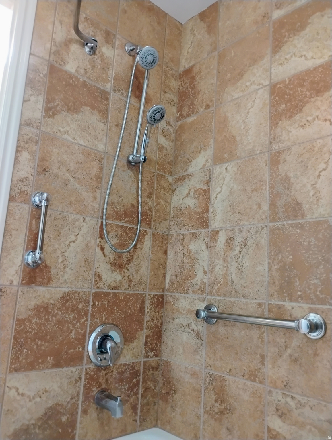 GRAYSTONE ARMS - Residential