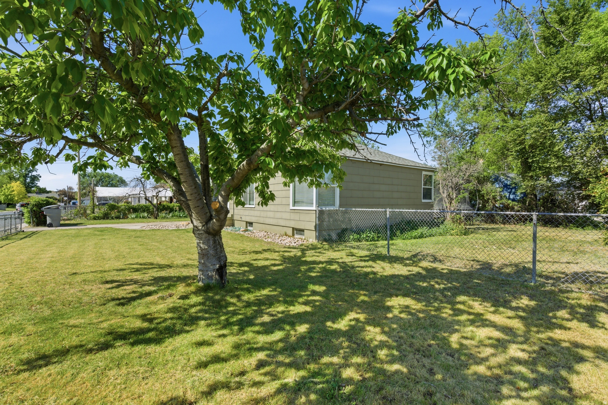 COLUMBIA VILLAGE - Residential