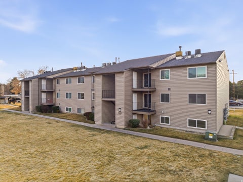 Condo For Sale - 6129 S 1300 St #T<br/> Murray, UT 84121