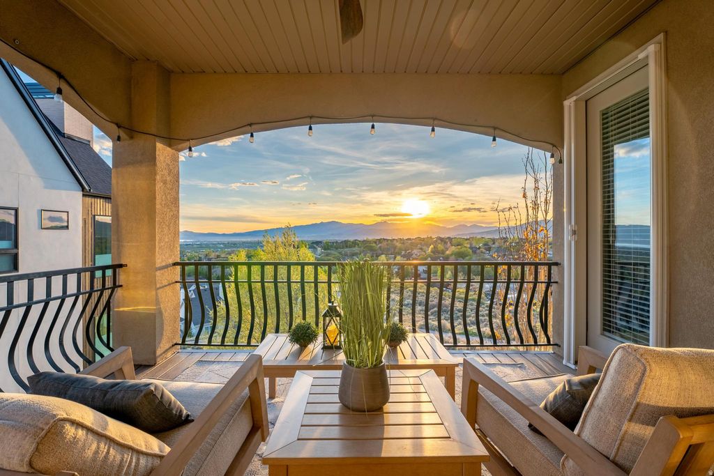 Photo of 10207 N BAYHILL DR, Cedar Hills, UT 84062 (MLS # 2149807)