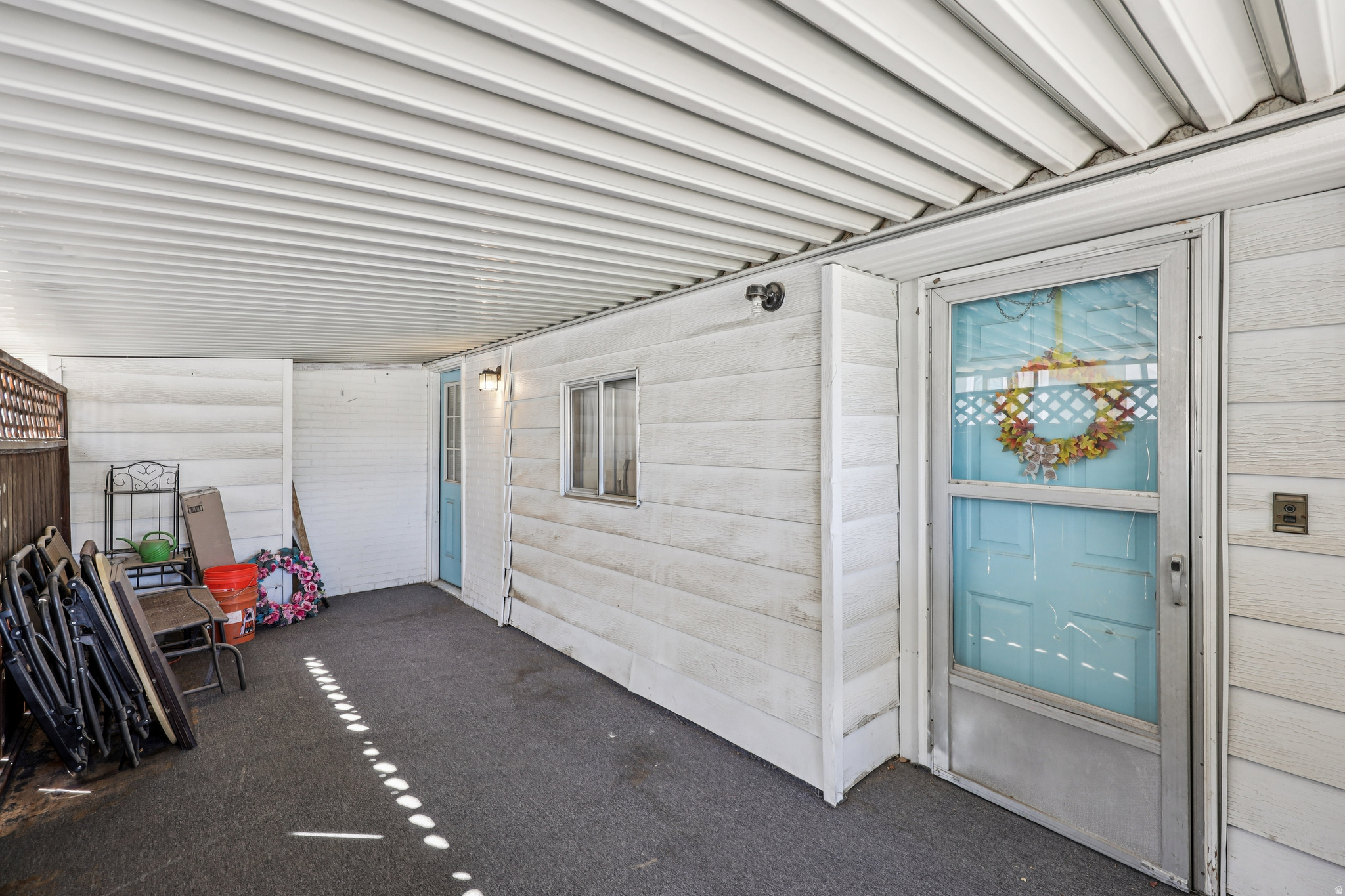 CAMELOT - Residential