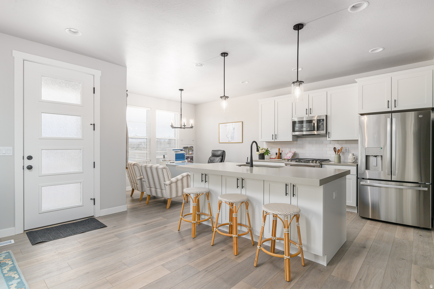 BIG WILLOW CREEK 819 - Residential