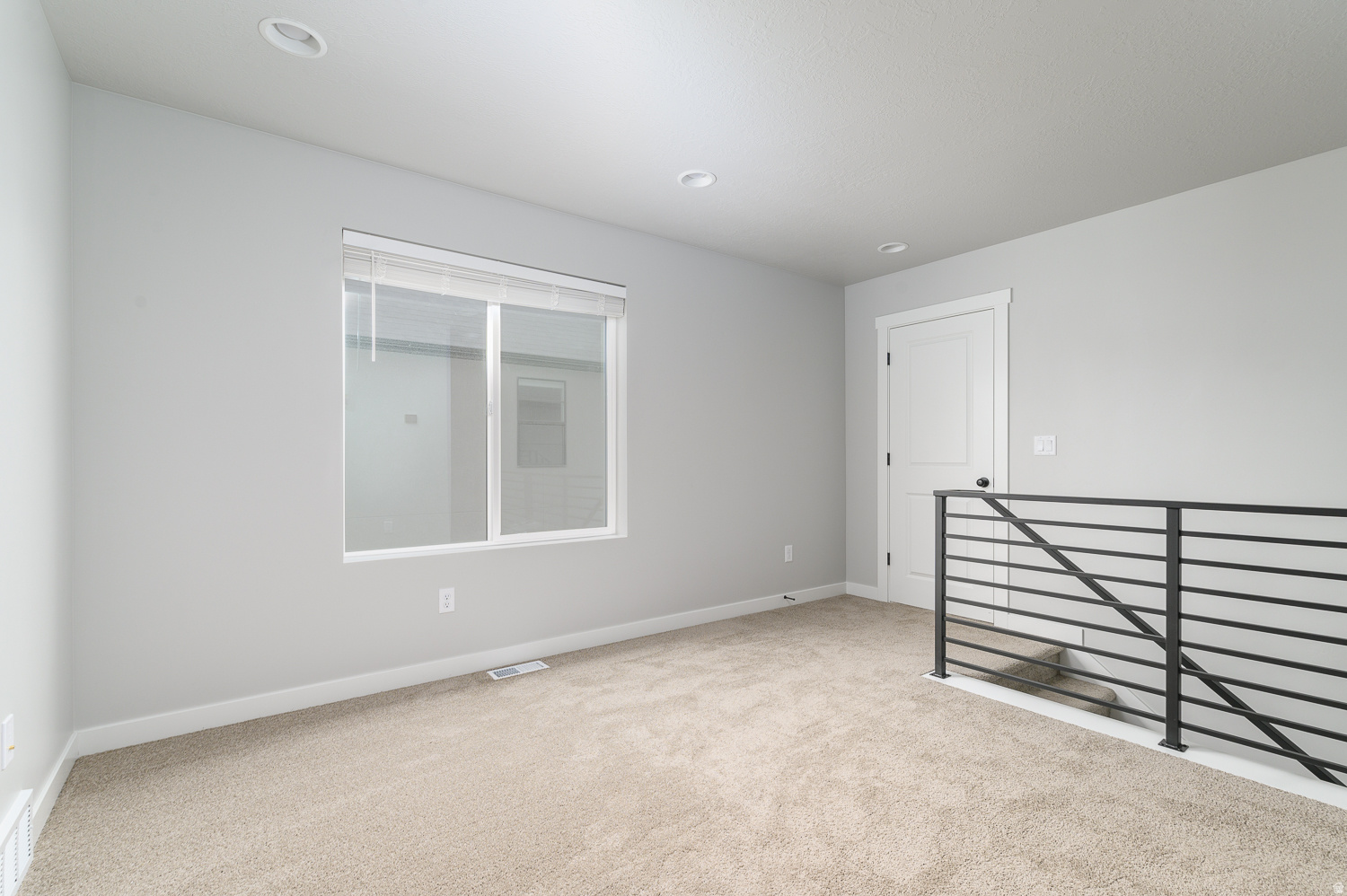 BIG WILLOW CREEK 819 - Residential