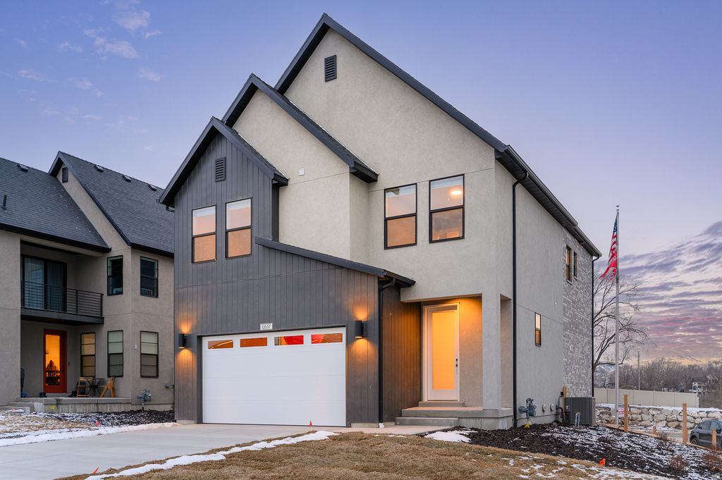 Photo of 11437 S ENGELMANN DR, Draper, UT 84020 (MLS # 2145984)