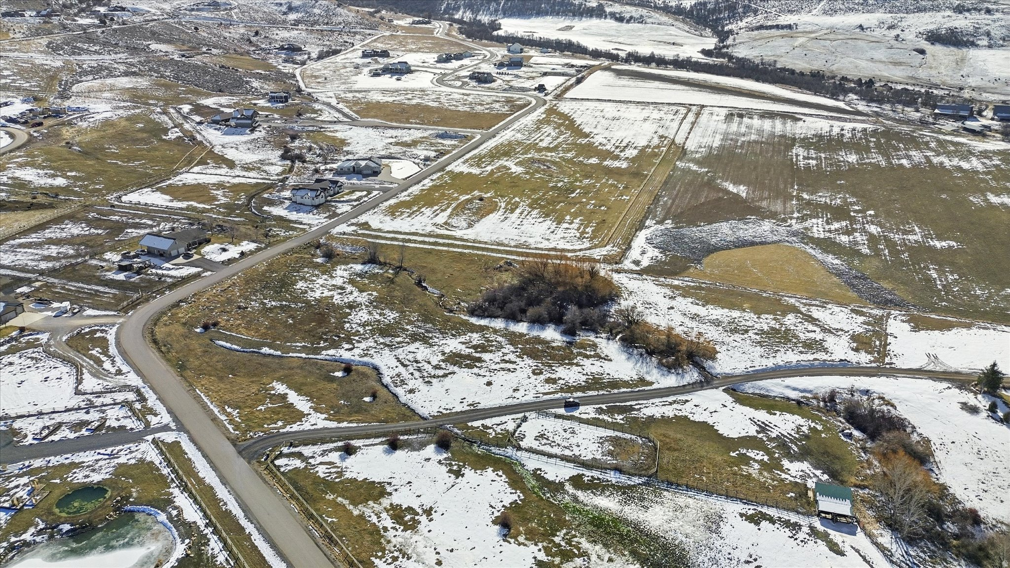 MAPLE CREEK - Land
