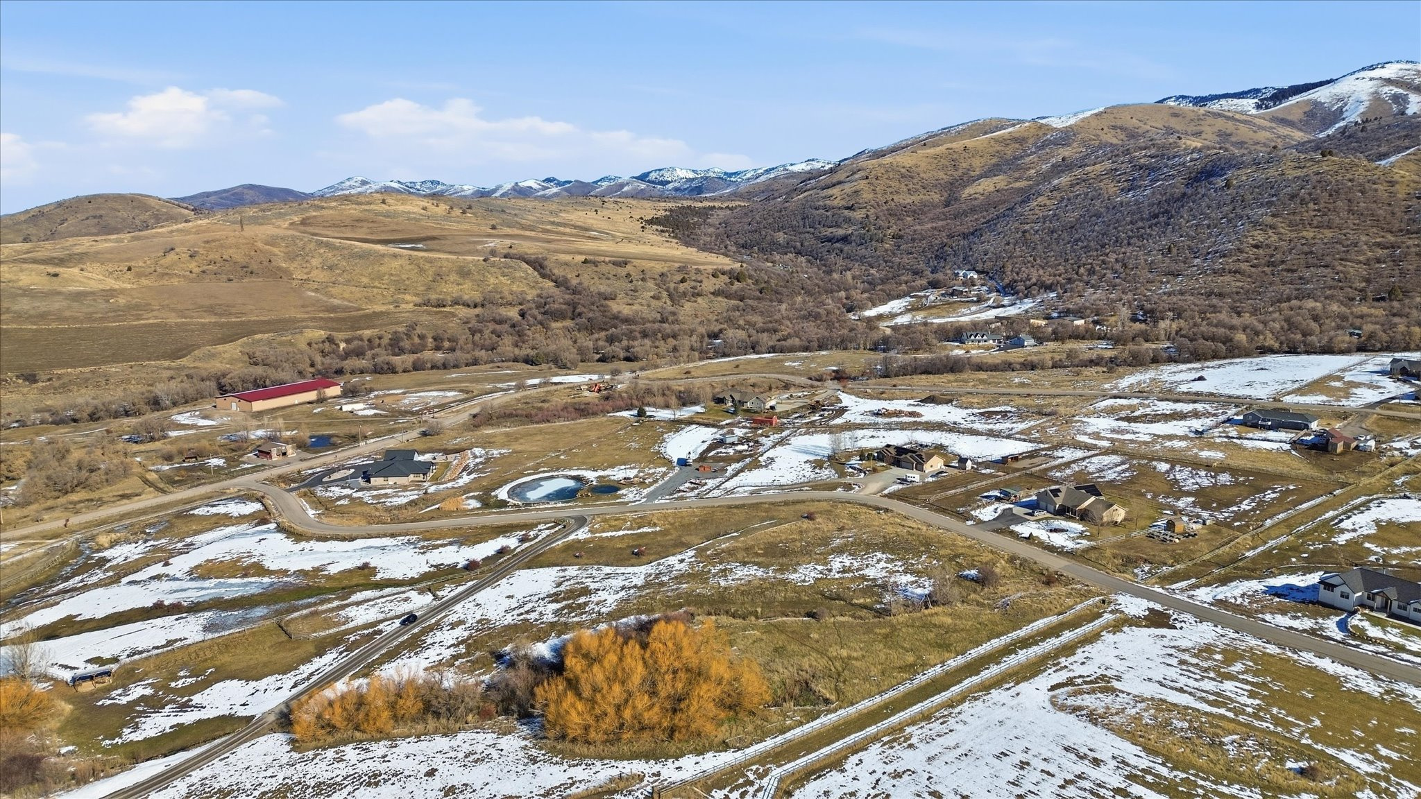 MAPLE CREEK - Land
