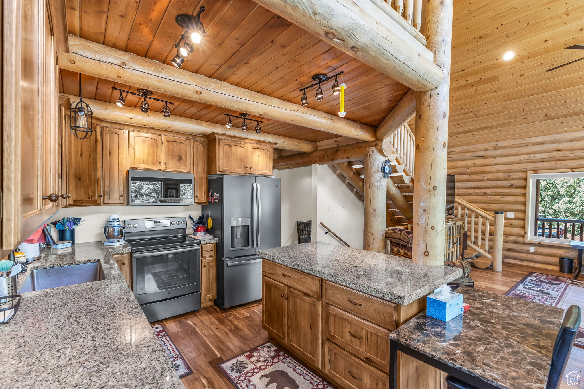 PINE CREEK MEADOWS SUBDIVISION - Residential