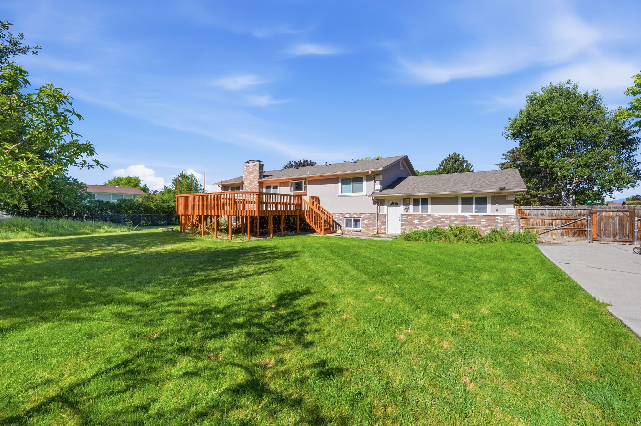 PEBBLEWOOD - Residential