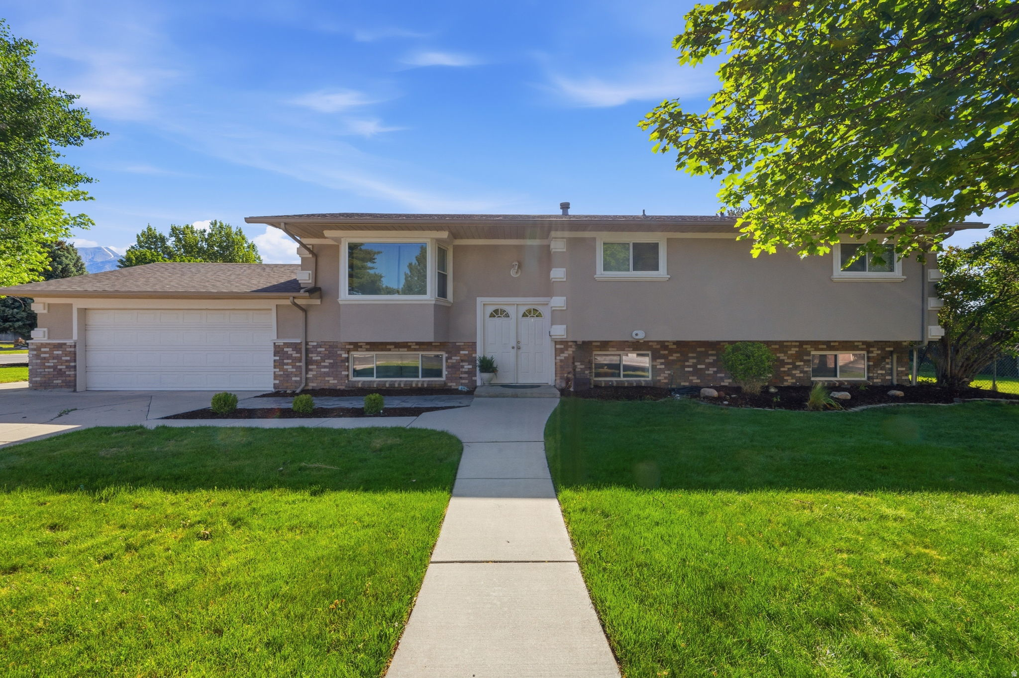 PEBBLEWOOD - Residential