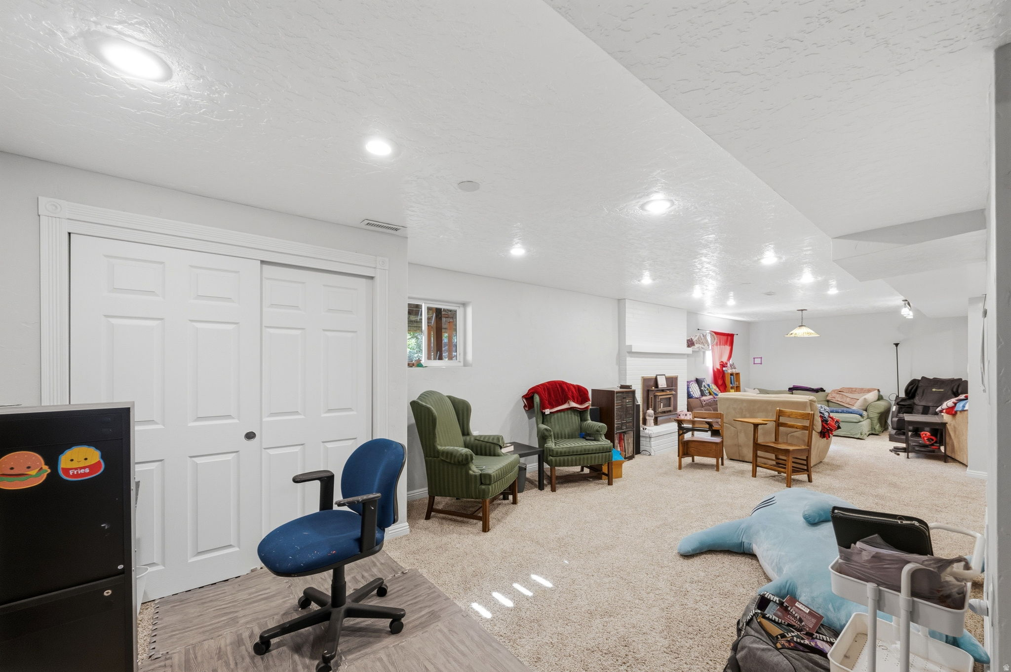 PEBBLEWOOD - Residential