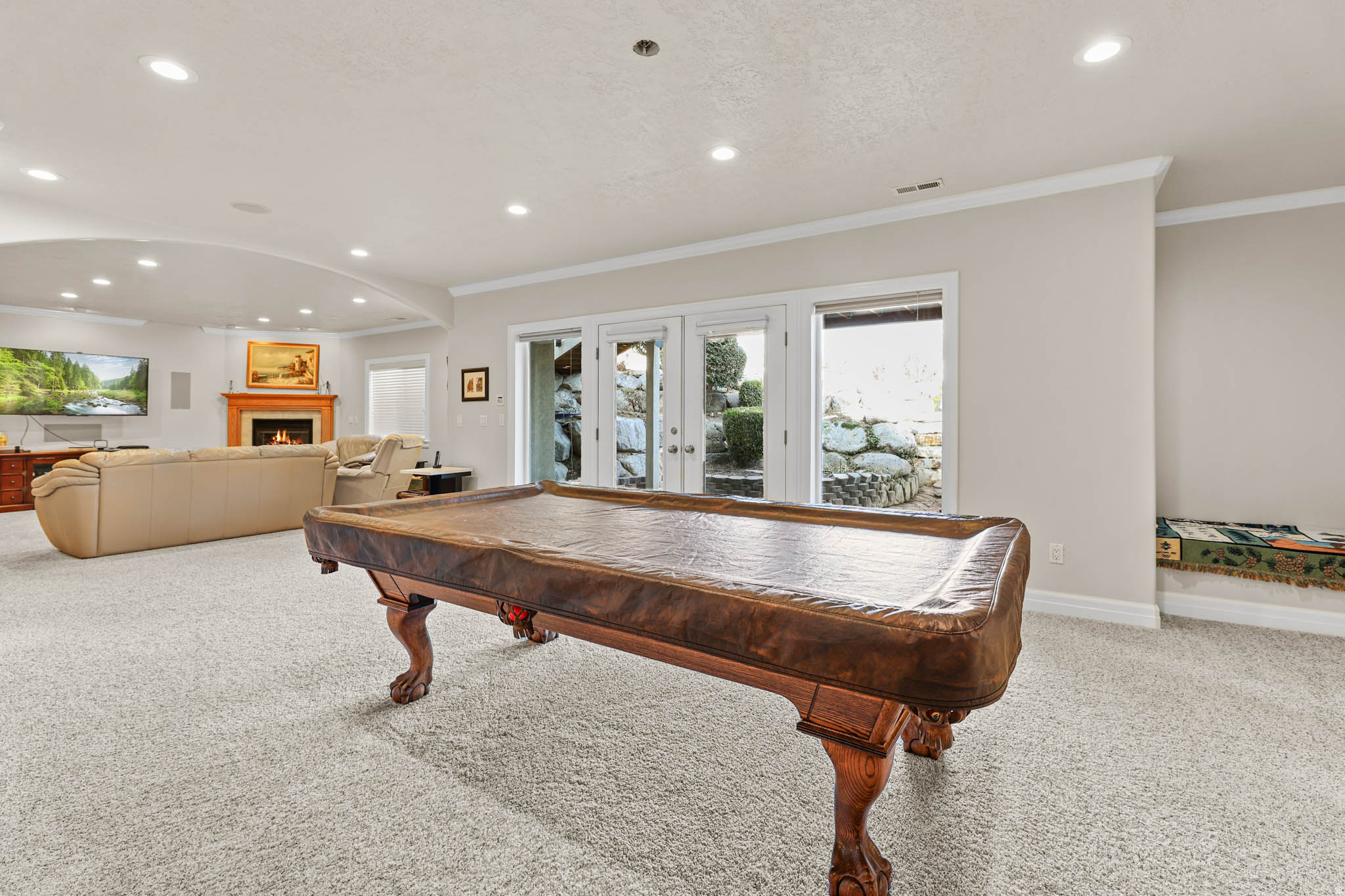 MEADOWS - Residential