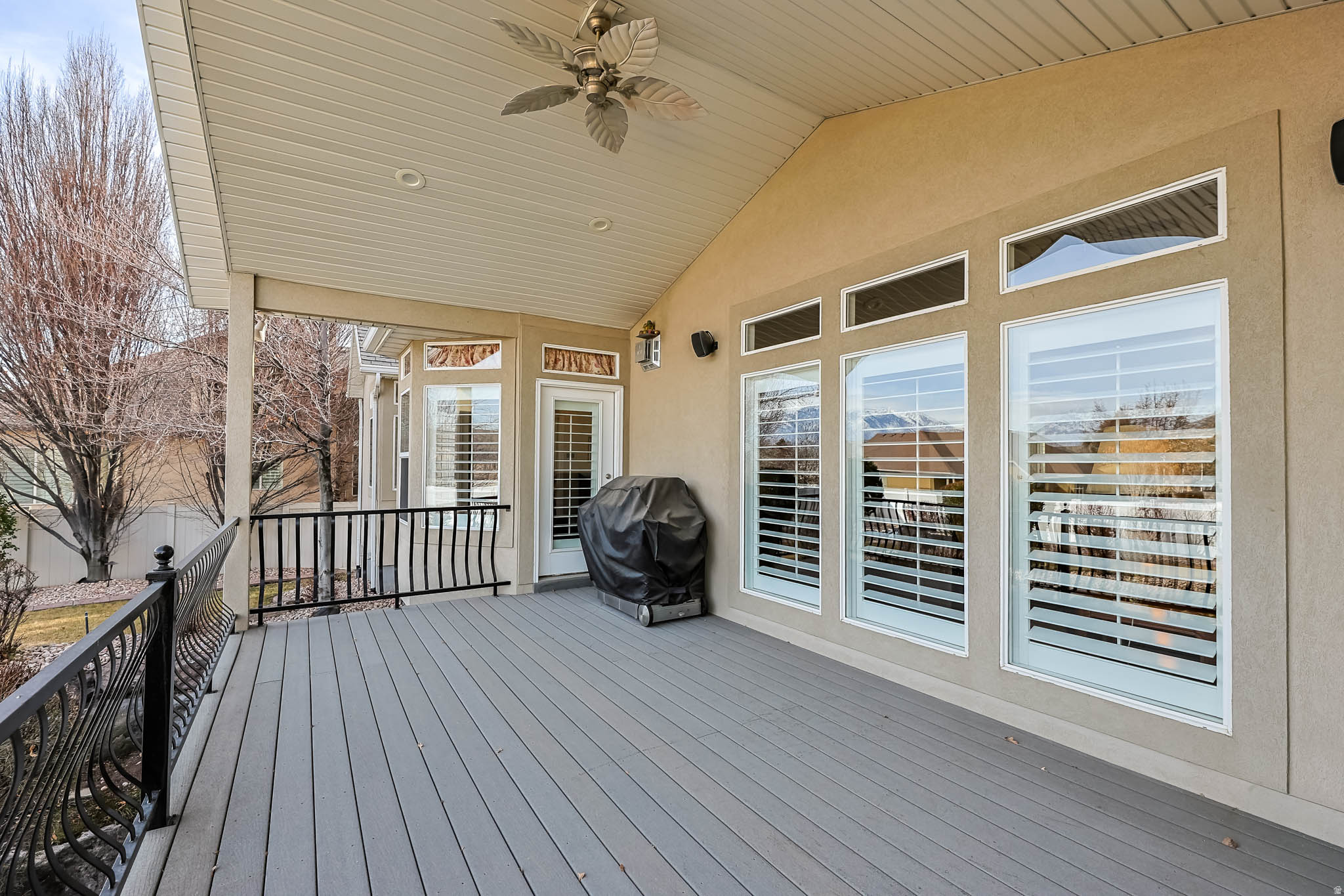 MEADOWS - Residential