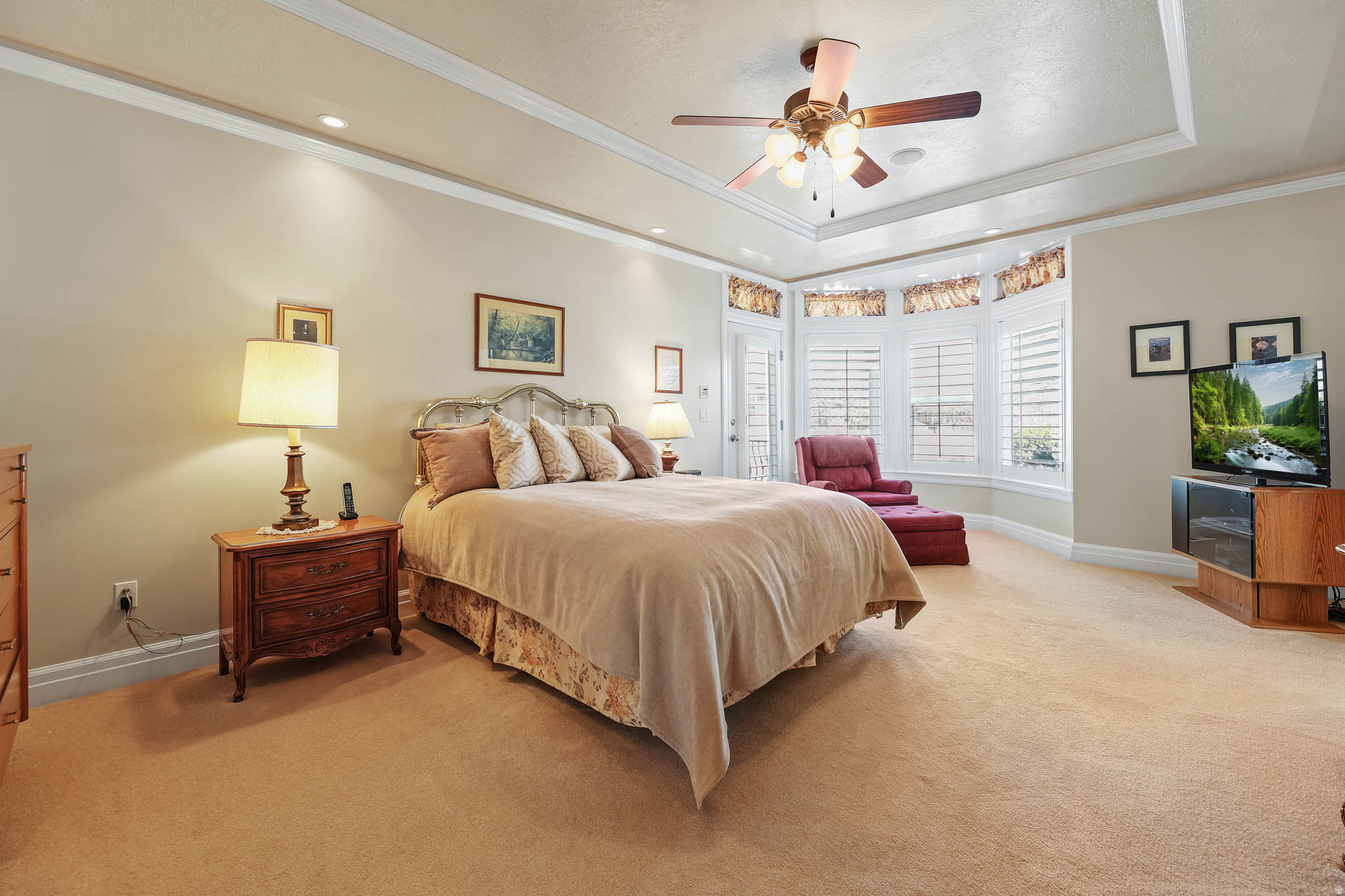 MEADOWS - Residential