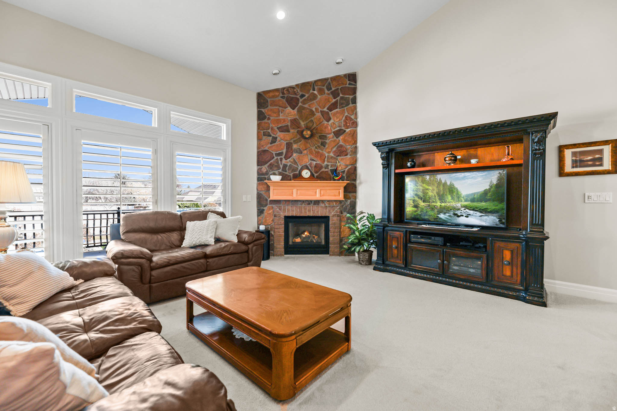 MEADOWS - Residential