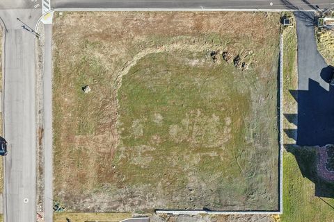 Tiny photo for 1564 N 1700 E, Mapleton, UT 84664 (MLS # 2140483)