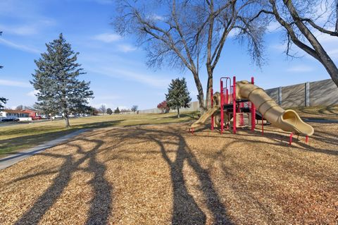 Tiny photo for 1617 N ANGEL ST, Layton, UT 84041 (MLS # 2128383)