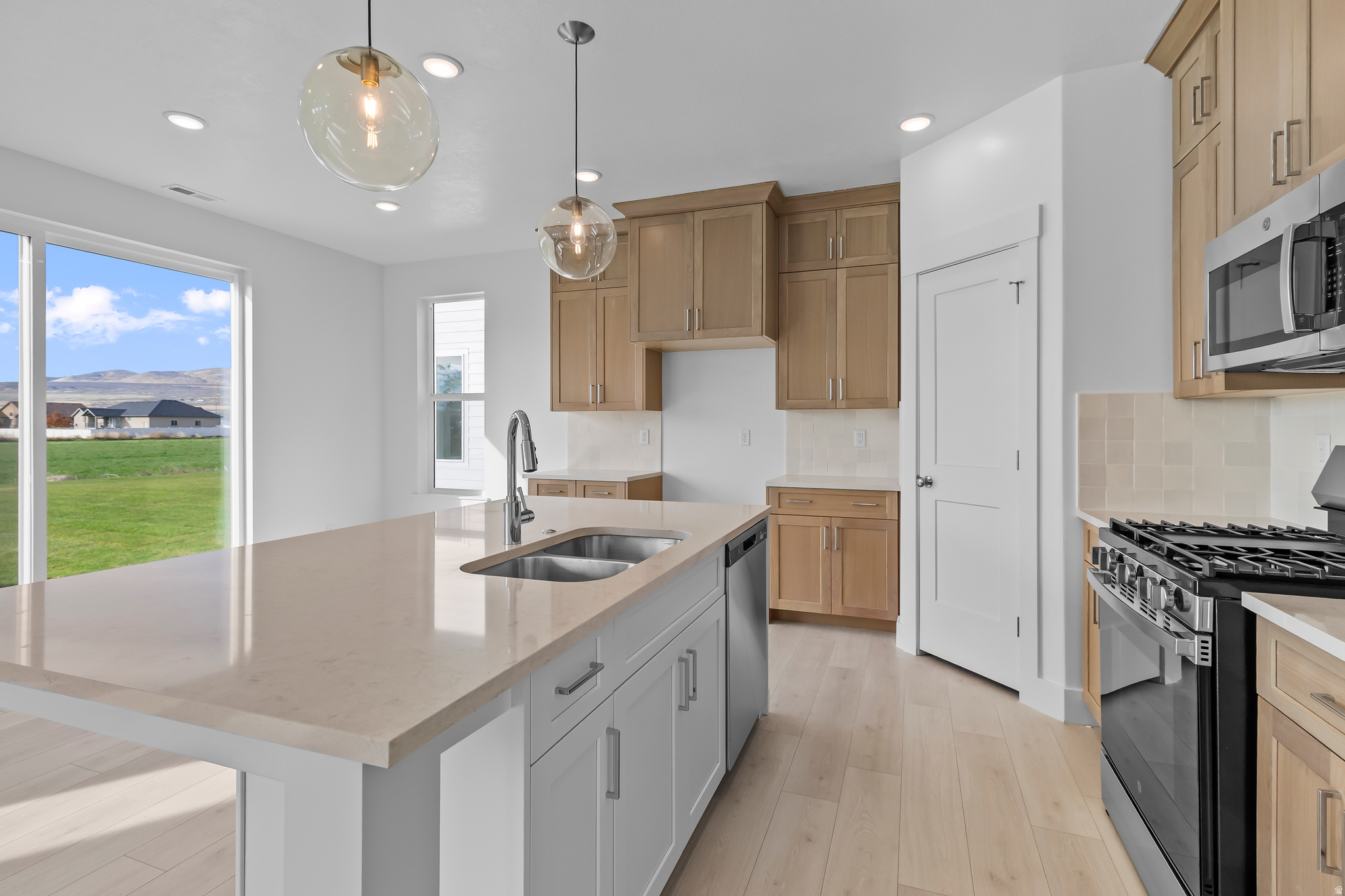 RIDGELINE PARK - Residential