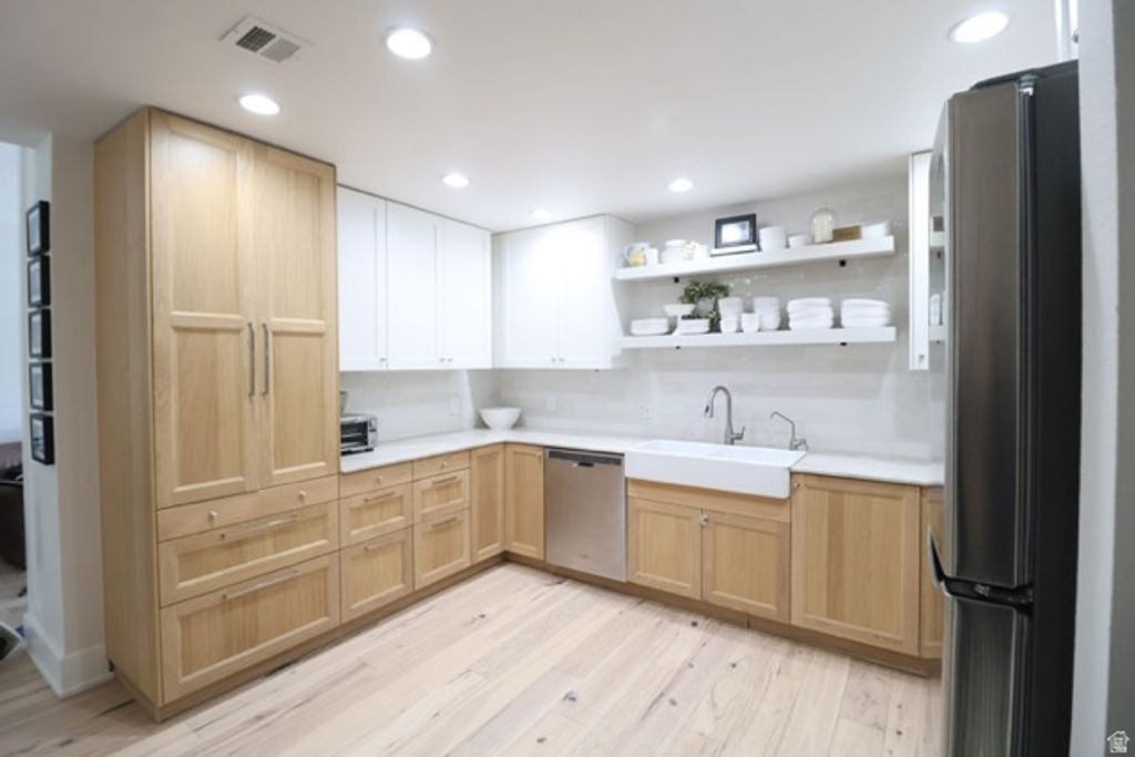 Photo of 241 N VINE ST W #PH1E, Salt Lake City, UT 84103 (MLS # 2126367)