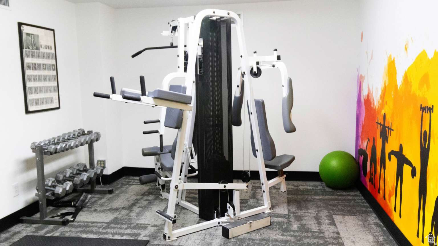 ZION SUMMIT CONDM - Residential