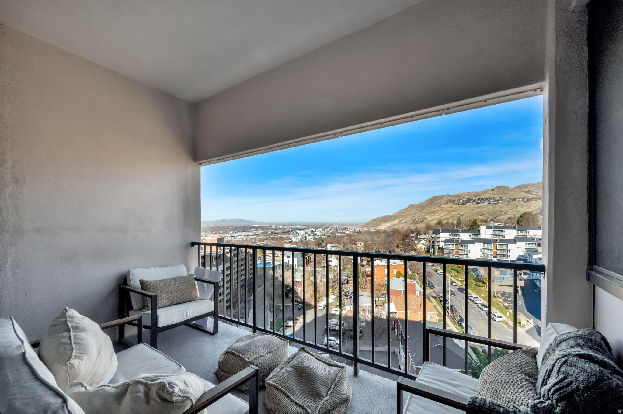 ZION SUMMIT CONDM - Residential