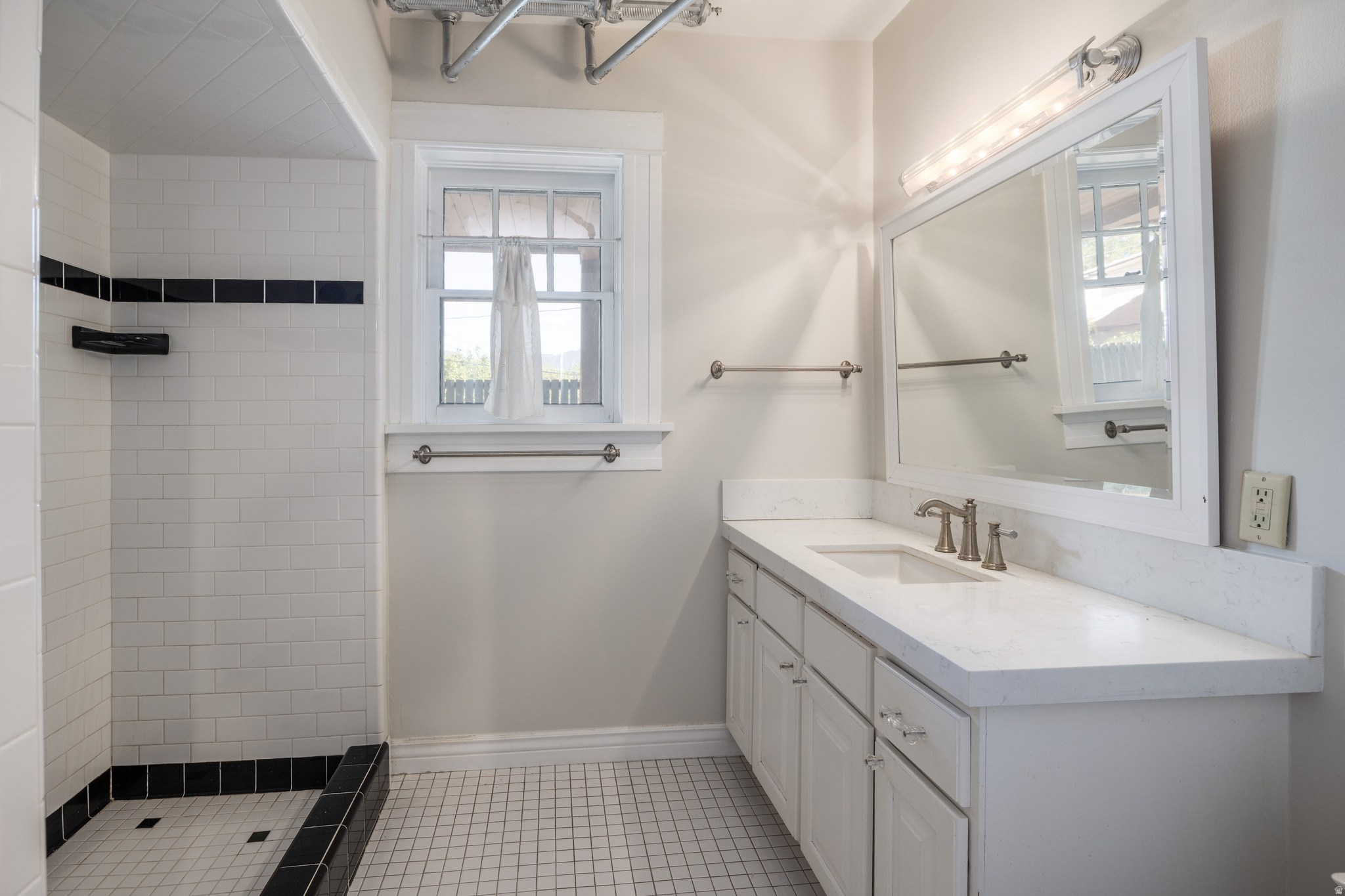 AVENUES - Residential Income