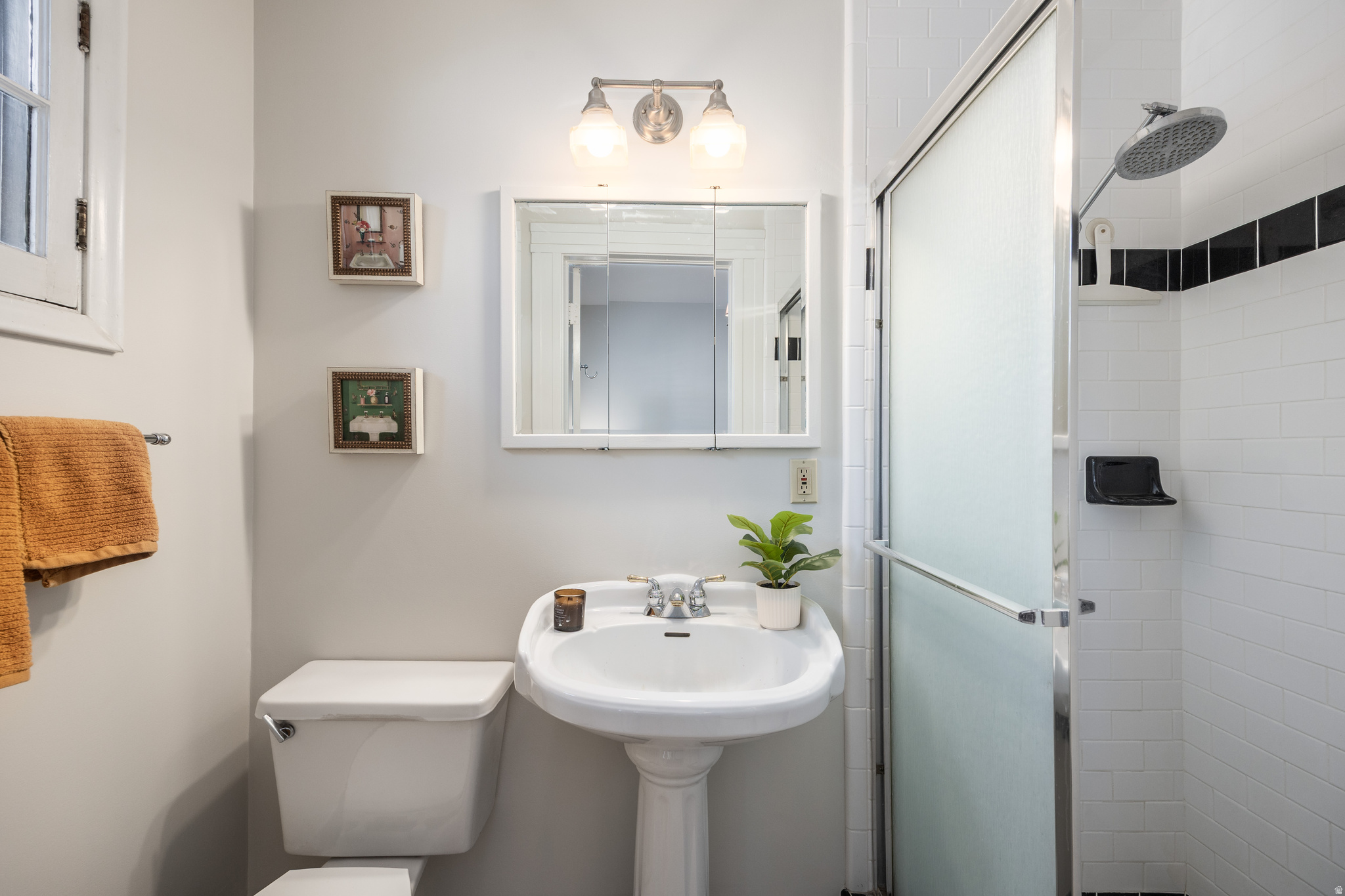 AVENUES - Residential Income