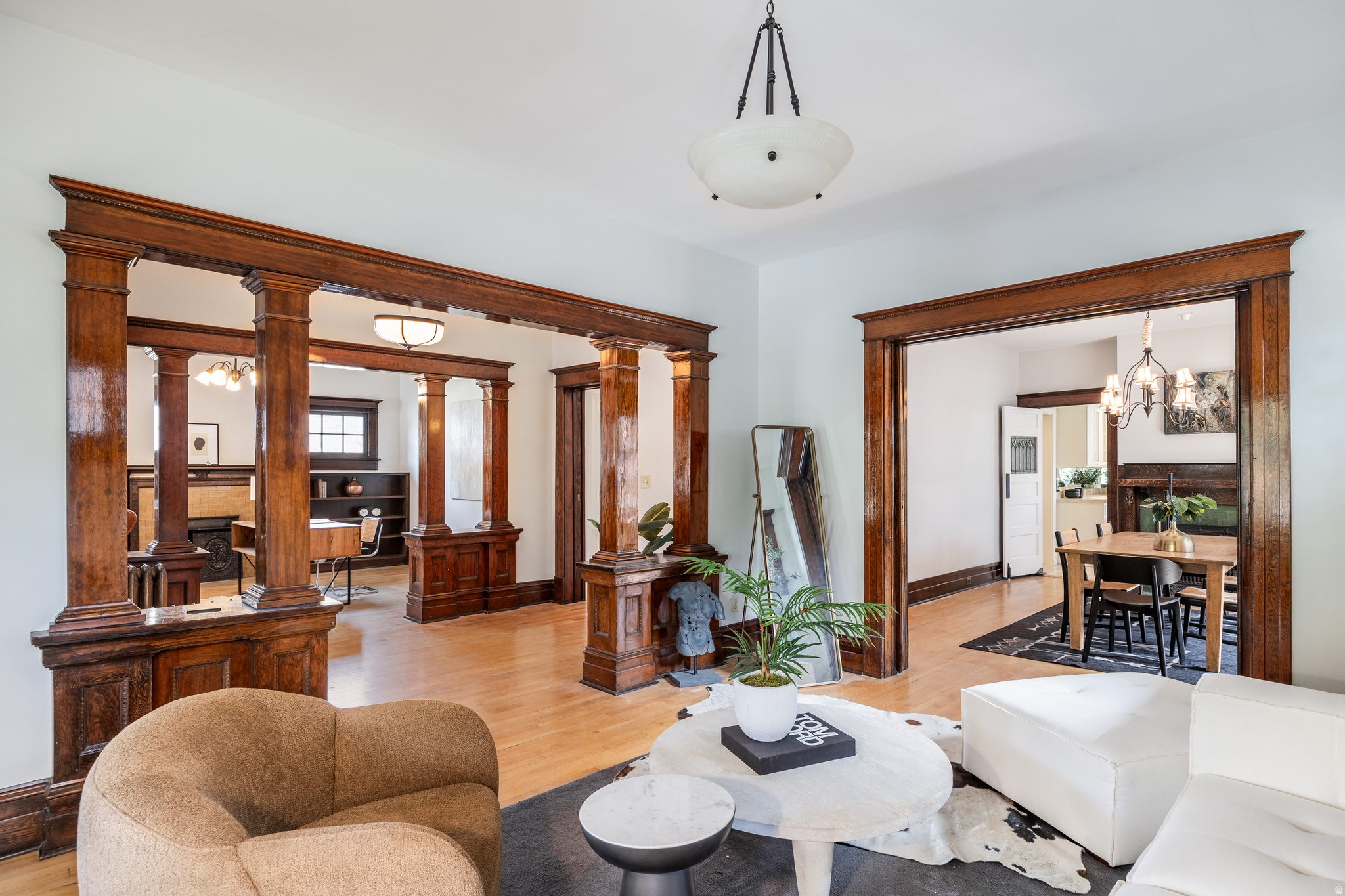 AVENUES - Residential Income