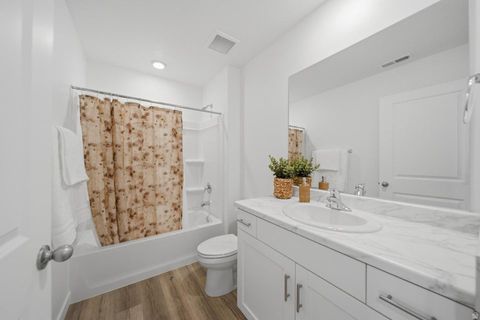 Tiny photo for 2238 S WOLVERINE WAY #2520, Washington, UT 84780 (MLS # 2172906)