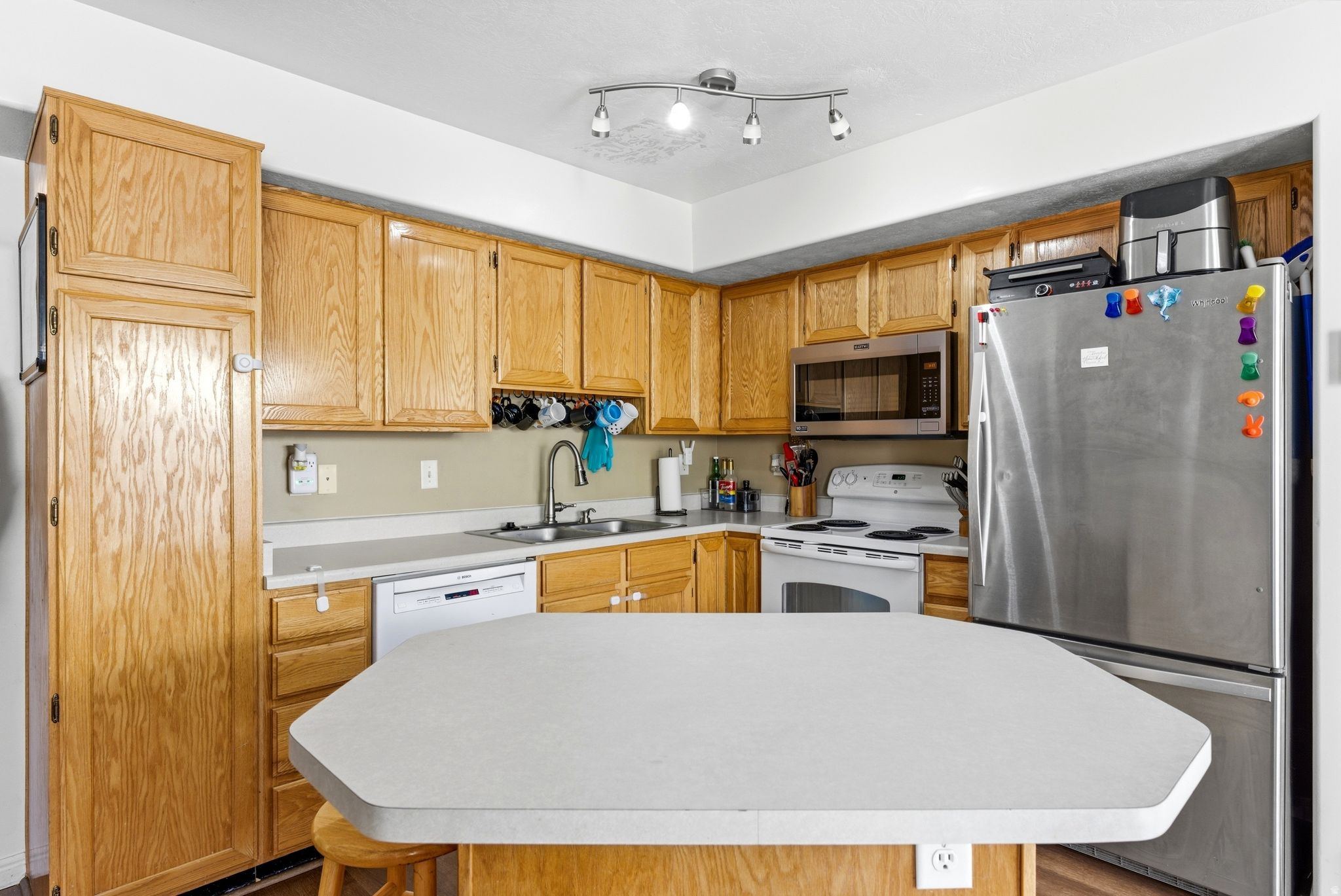 TUSCANY TOWNHOMES PHASE 4 CONDOMINIUMS - Residential