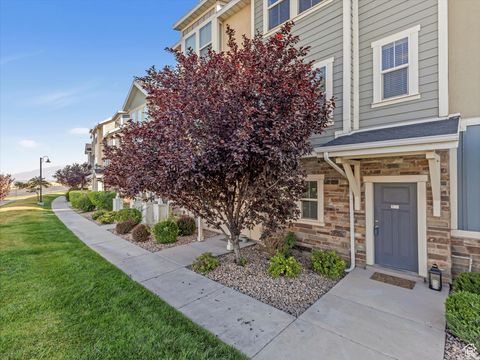 Tiny photo for 341 N 680 E, Vineyard, UT 84059 (MLS # 2141102)