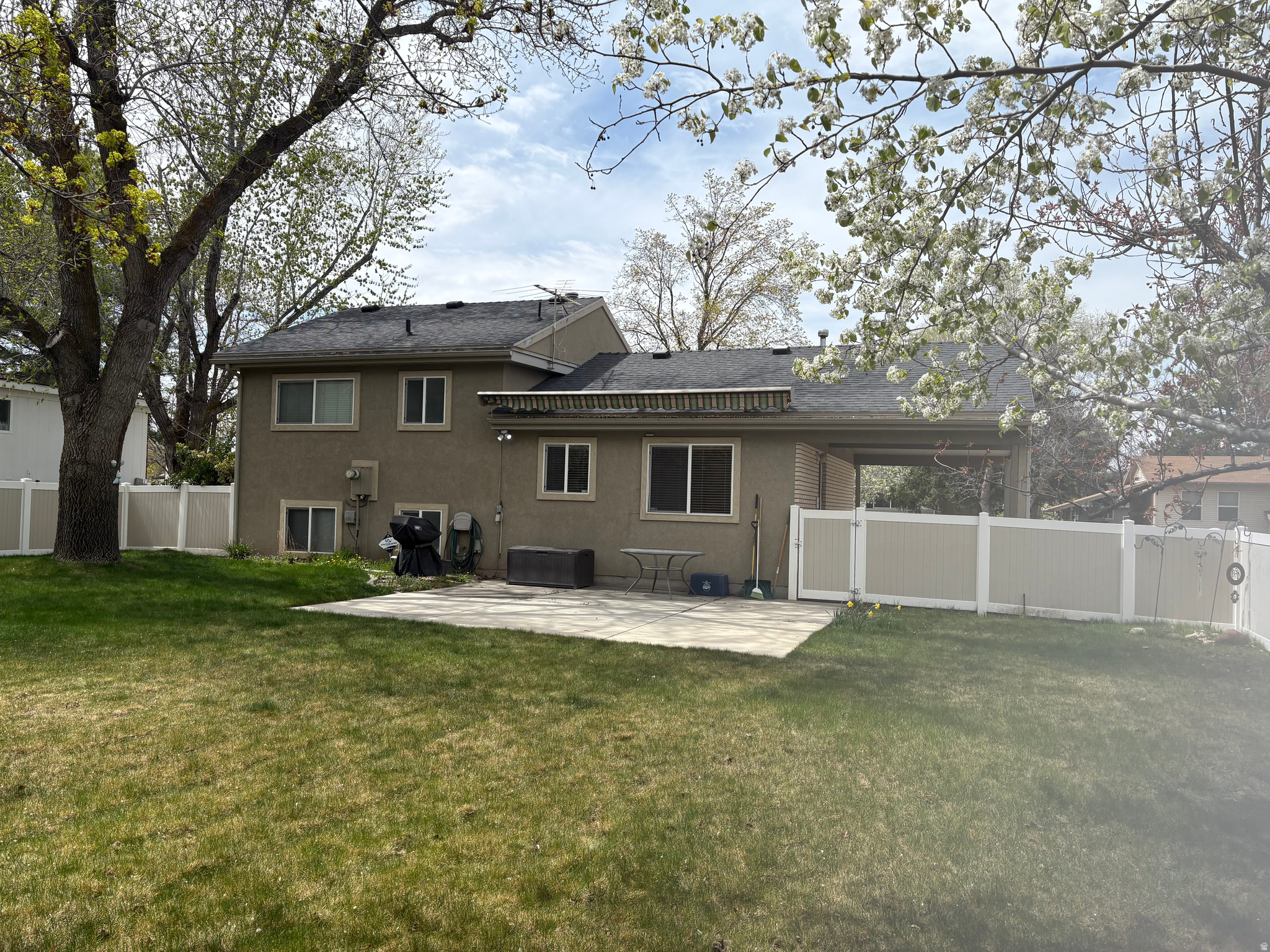 SANDY HEIGHTS - Residential