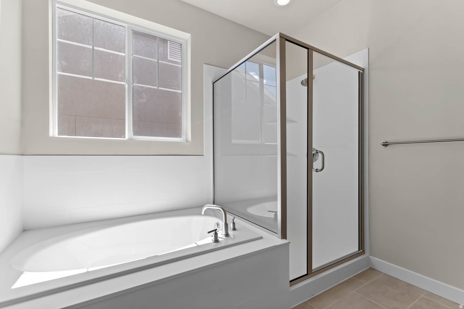 OVERLAND GARDENS D183 - Residential