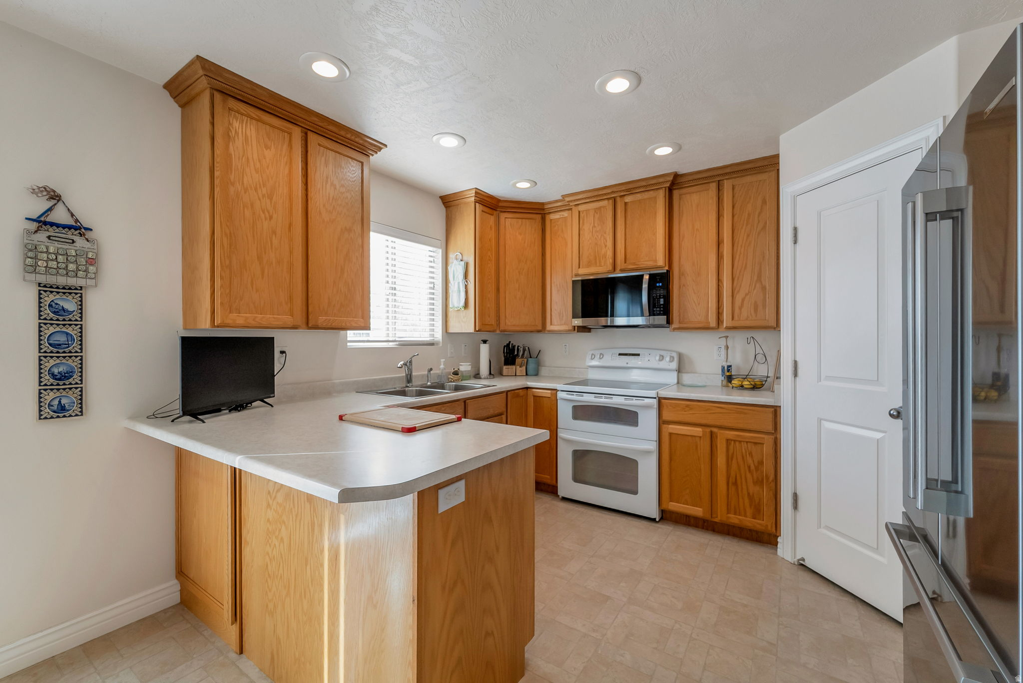 WHISPER COTTAGE - Residential