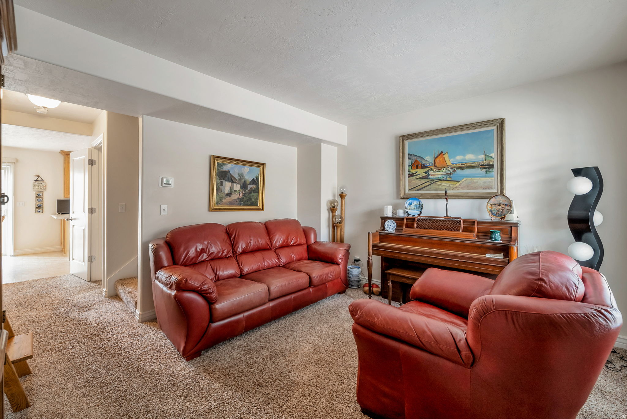 WHISPER COTTAGE - Residential