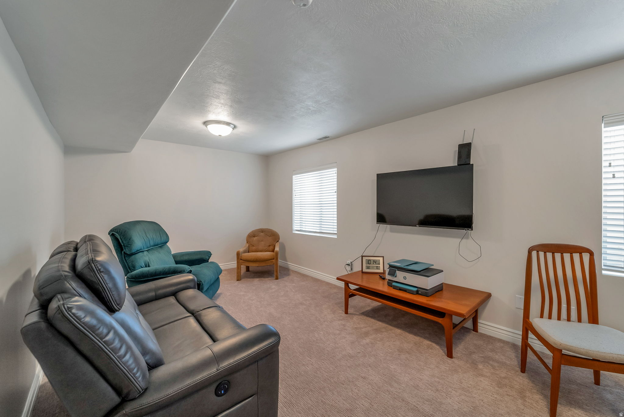 WHISPER COTTAGE - Residential