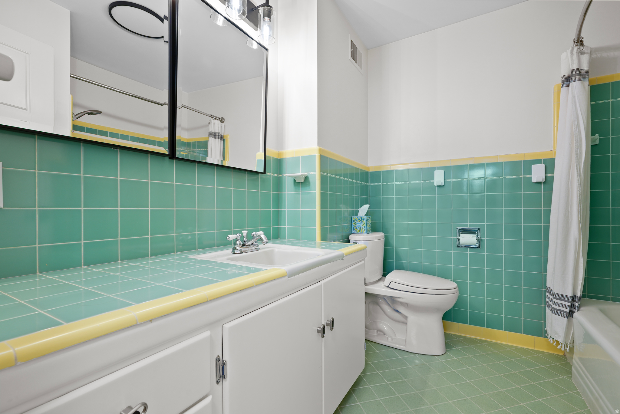 UNIVERSITY HTS - Residential