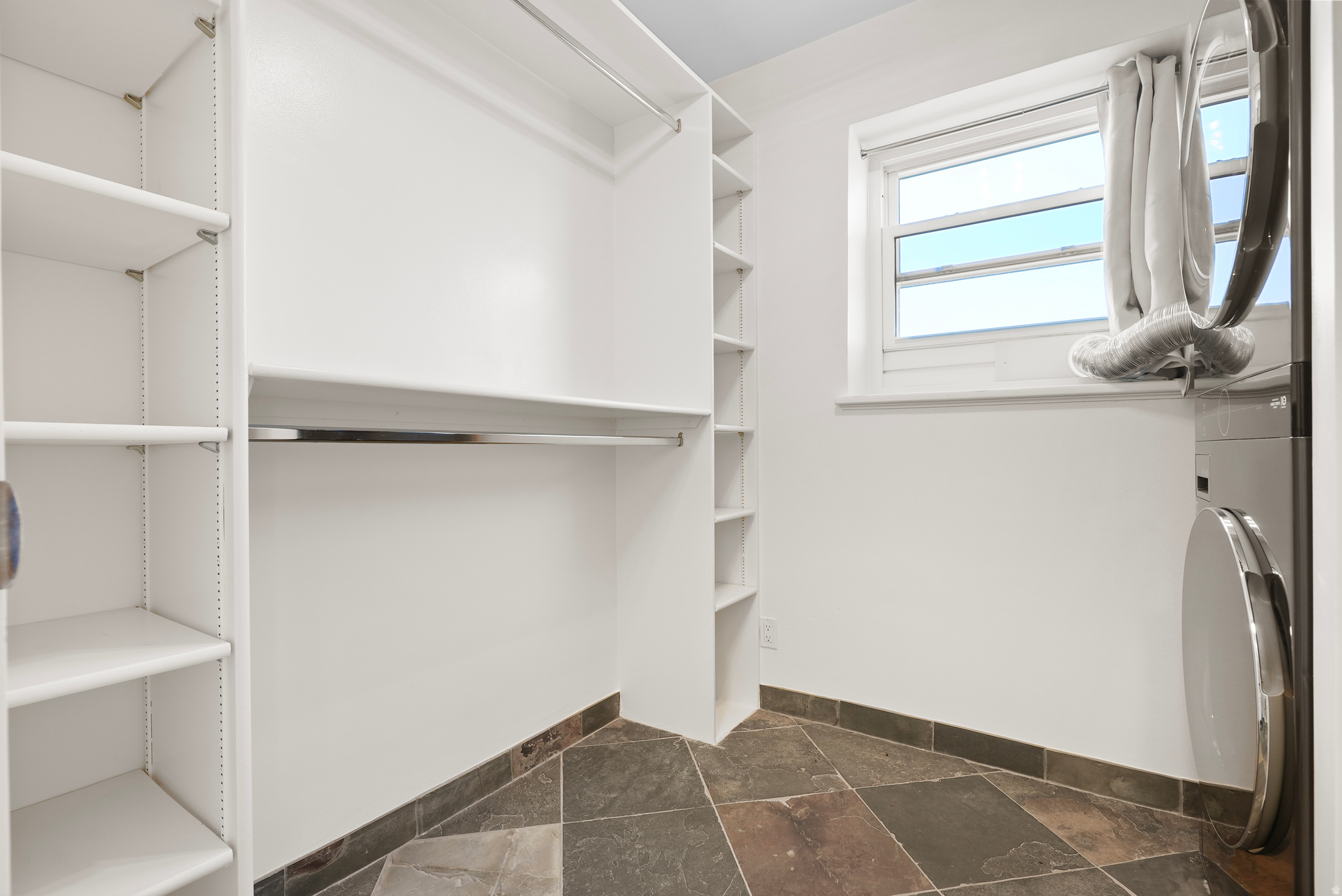 UNIVERSITY HTS - Residential