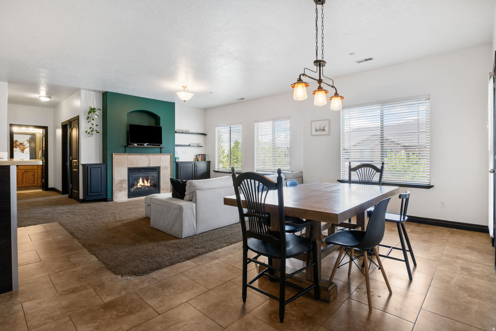 SOUTH VALLEY ESTATES - Residential