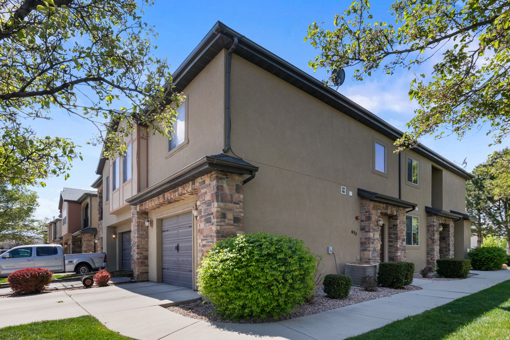 SOUTH VALLEY ESTATES - Residential