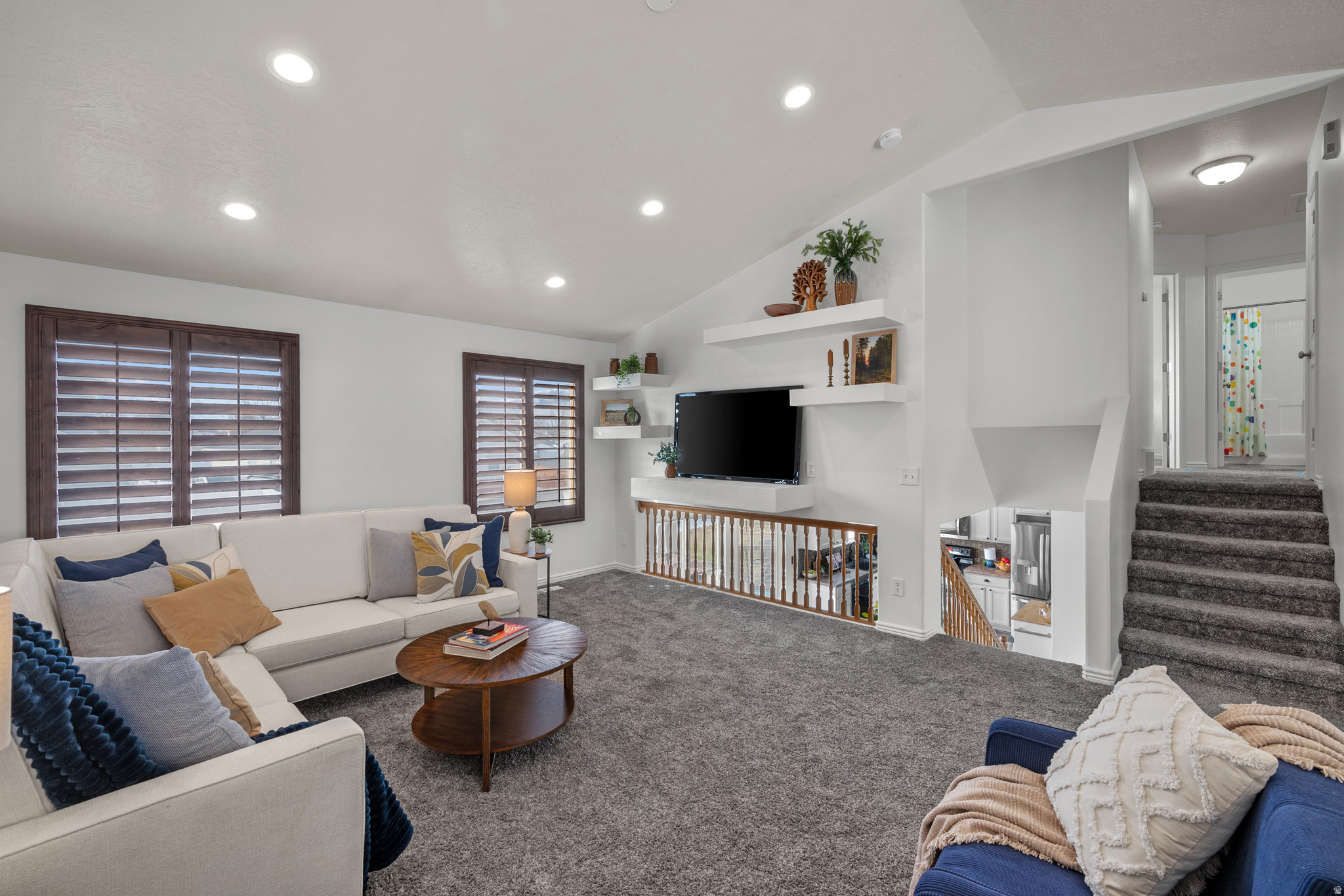 THE MEADOWS - Residential