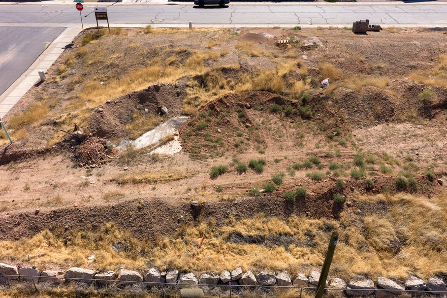 Conveniently located in La Verkin this .28 acre corner lot is just minutes from Zion National Park. This affordable building lot provides the perfect opportunity to build in Southern Utah without the burden of HOA fees. Tucked into a relaxed neighborhood, you will enjoy sweeping views of the valley and surrounding red rock mesas without paying premium resort prices.